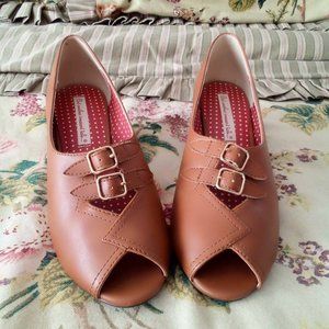 BUT ANOTHER INOCCENT TALE...Size 8  Brown